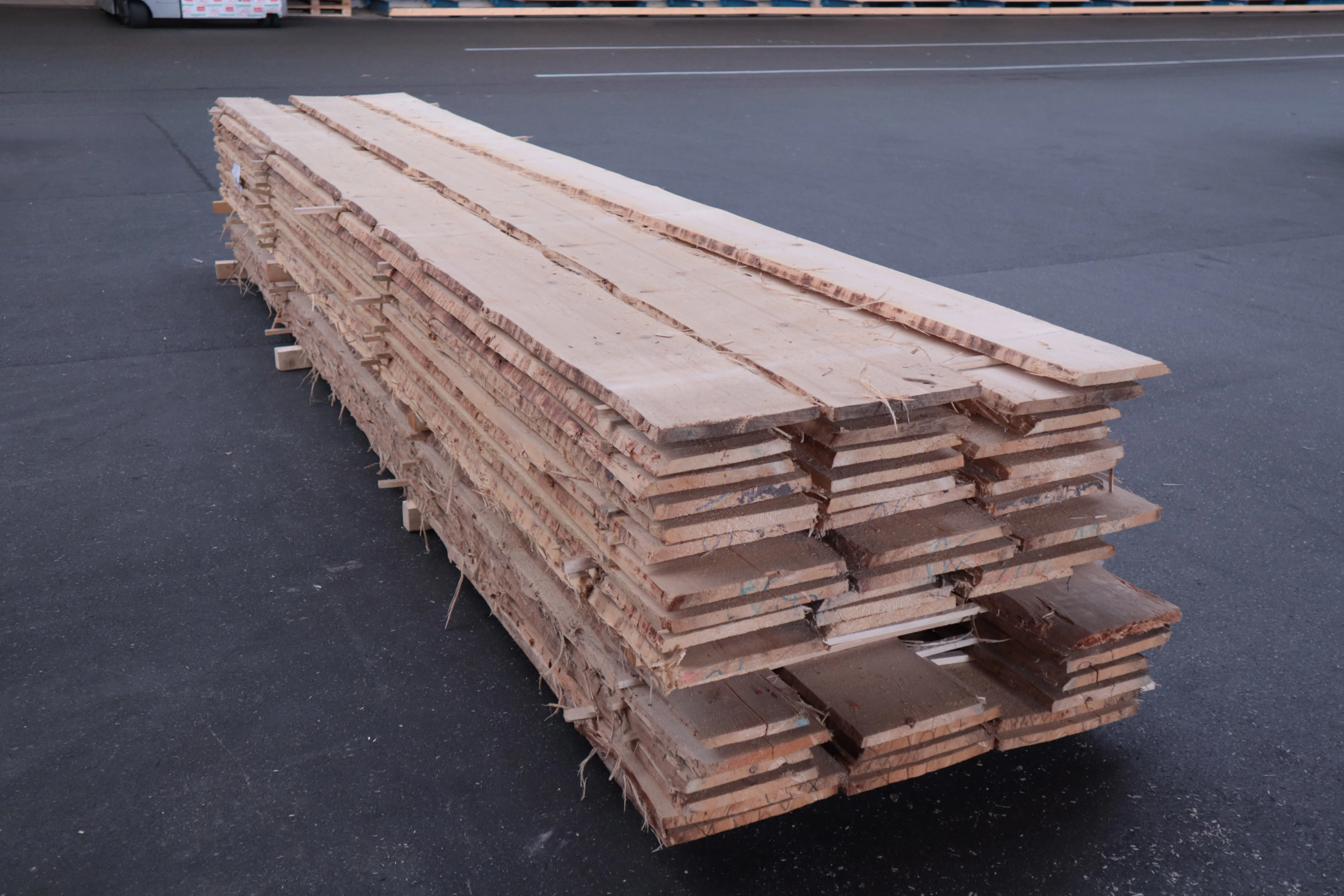 \\Ad.wurzbacher.de\systems\Allgeier\ShopBilder\Stammware\Eigenaufnahmen\25mm Fichte A-B Quali\IMG_2355.JPG