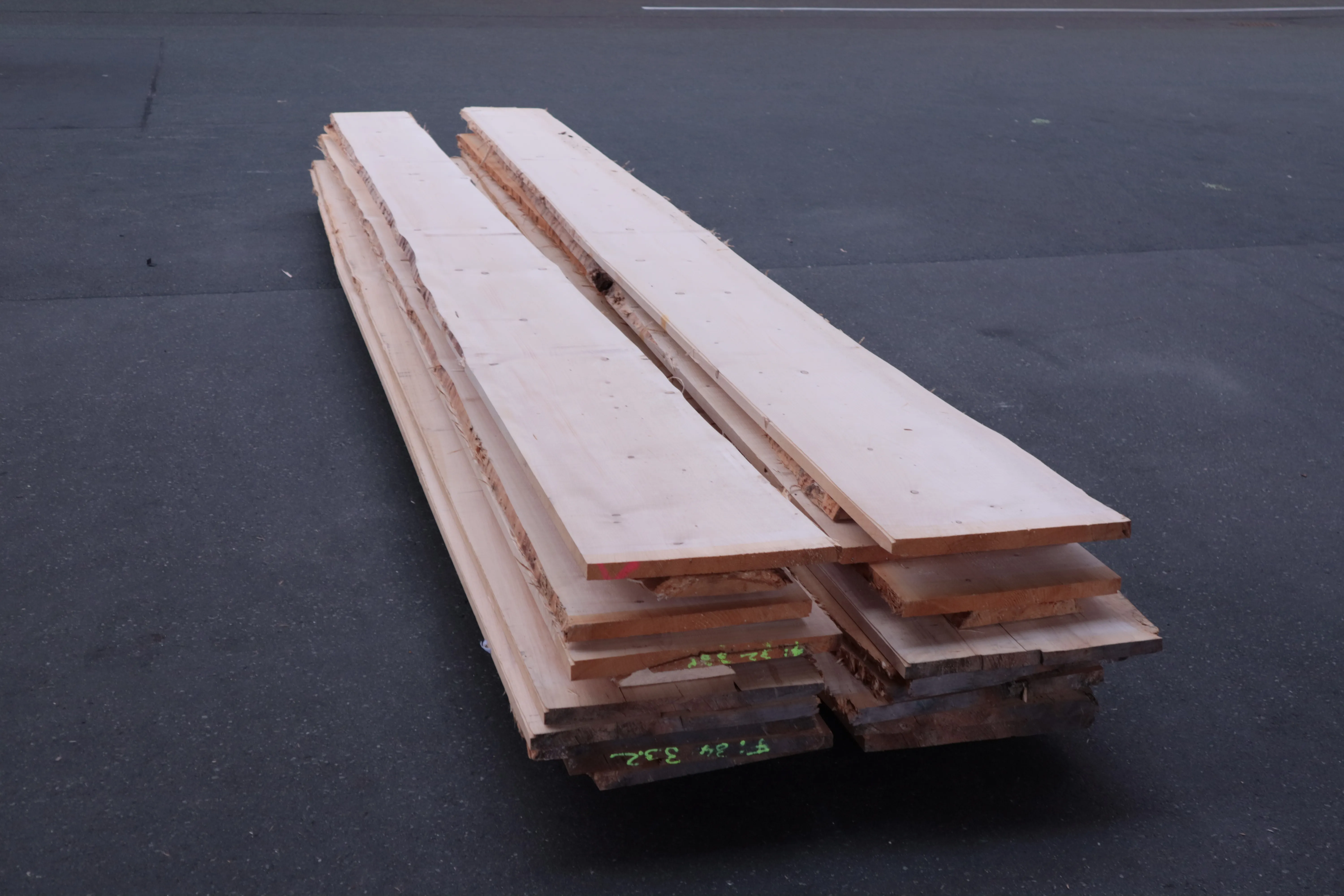 \\Ad.wurzbacher.de\systems\Allgeier\ShopBilder\Stammware\Eigenaufnahmen\32mm Fichte A-B Quali\IMG_2532.JPG