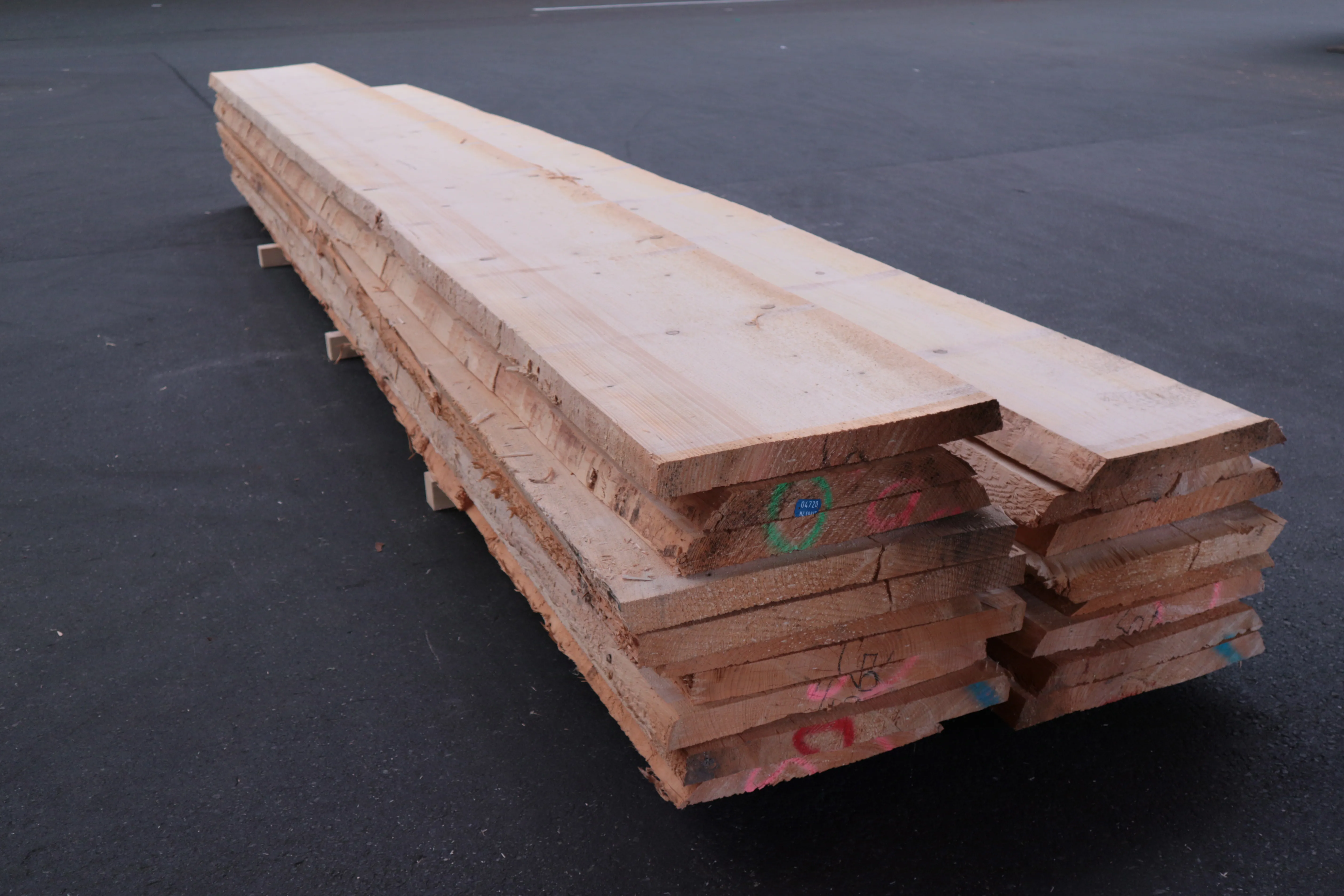 \\Ad.wurzbacher.de\systems\Allgeier\ShopBilder\Stammware\Eigenaufnahmen\55mm Fichte A-B Quali\IMG_2442.JPG