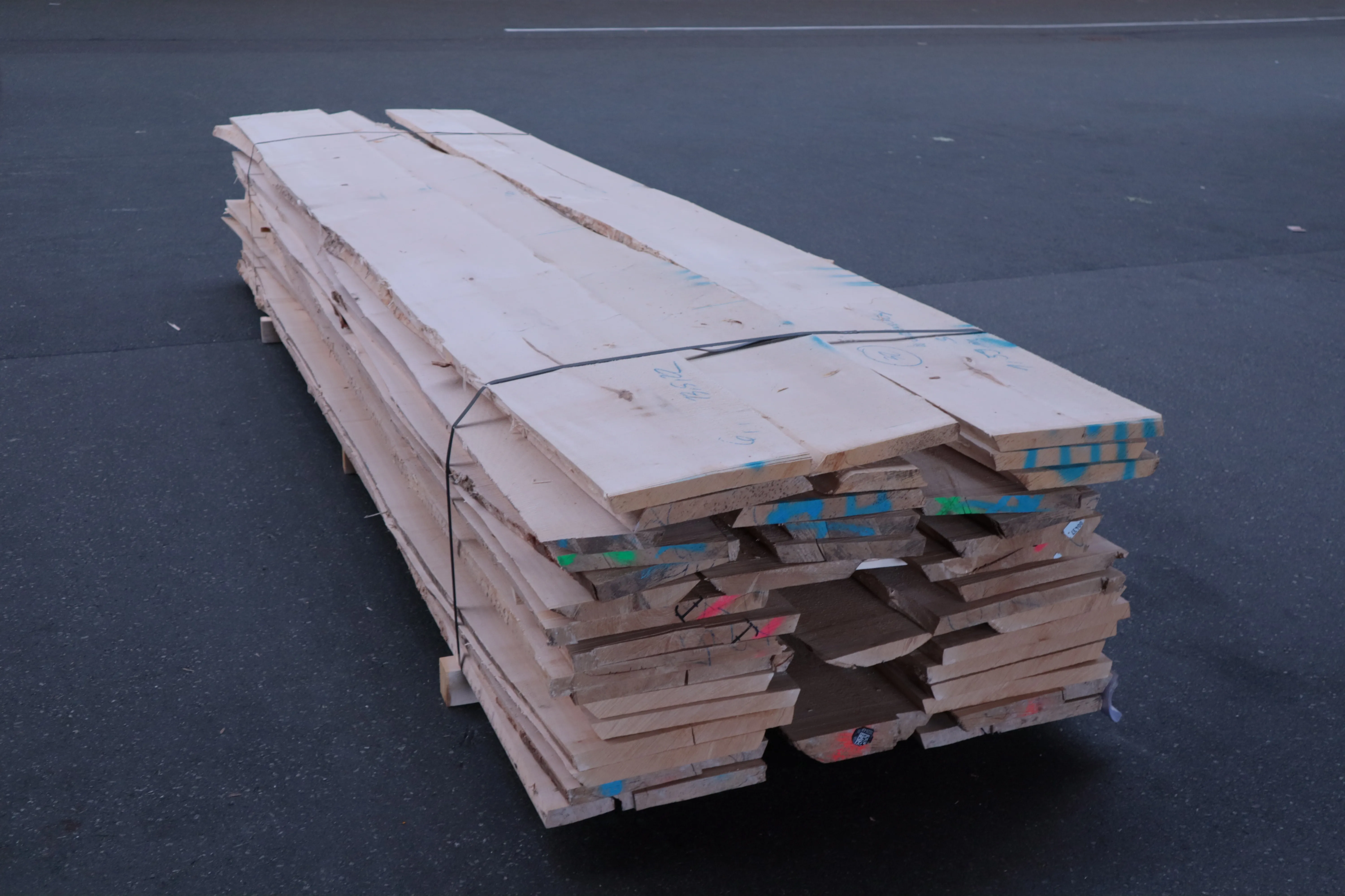 \\Ad.wurzbacher.de\systems\Allgeier\ShopBilder\Stammware\Eigenaufnahmen\32mm Ahorn A-B Quali\IMG_2524.JPG