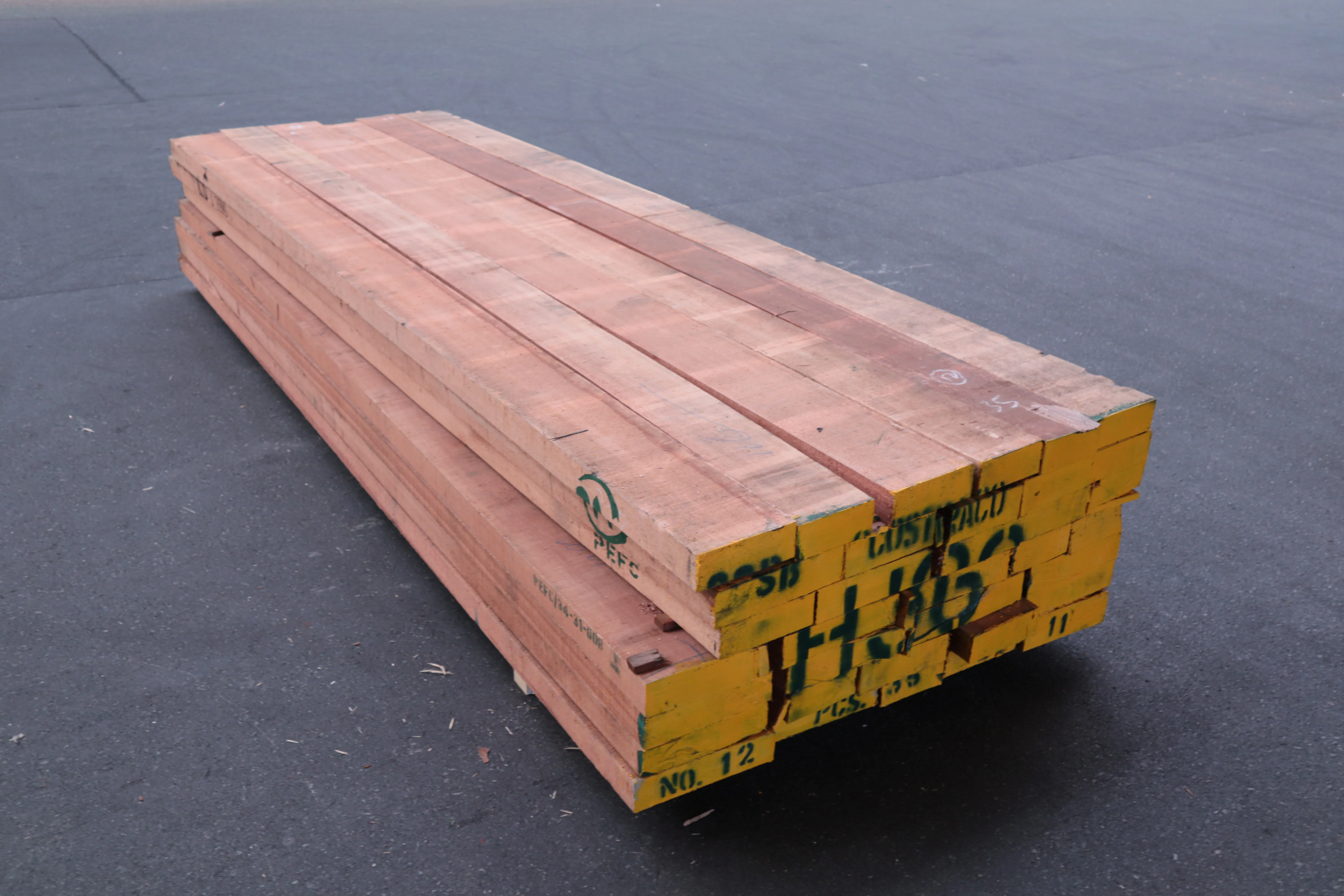 \\Ad.wurzbacher.de\systems\Allgeier\ShopBilder\Stammware\Eigenaufnahmen\65mm Meranti s&b\IMG_2465.JPG