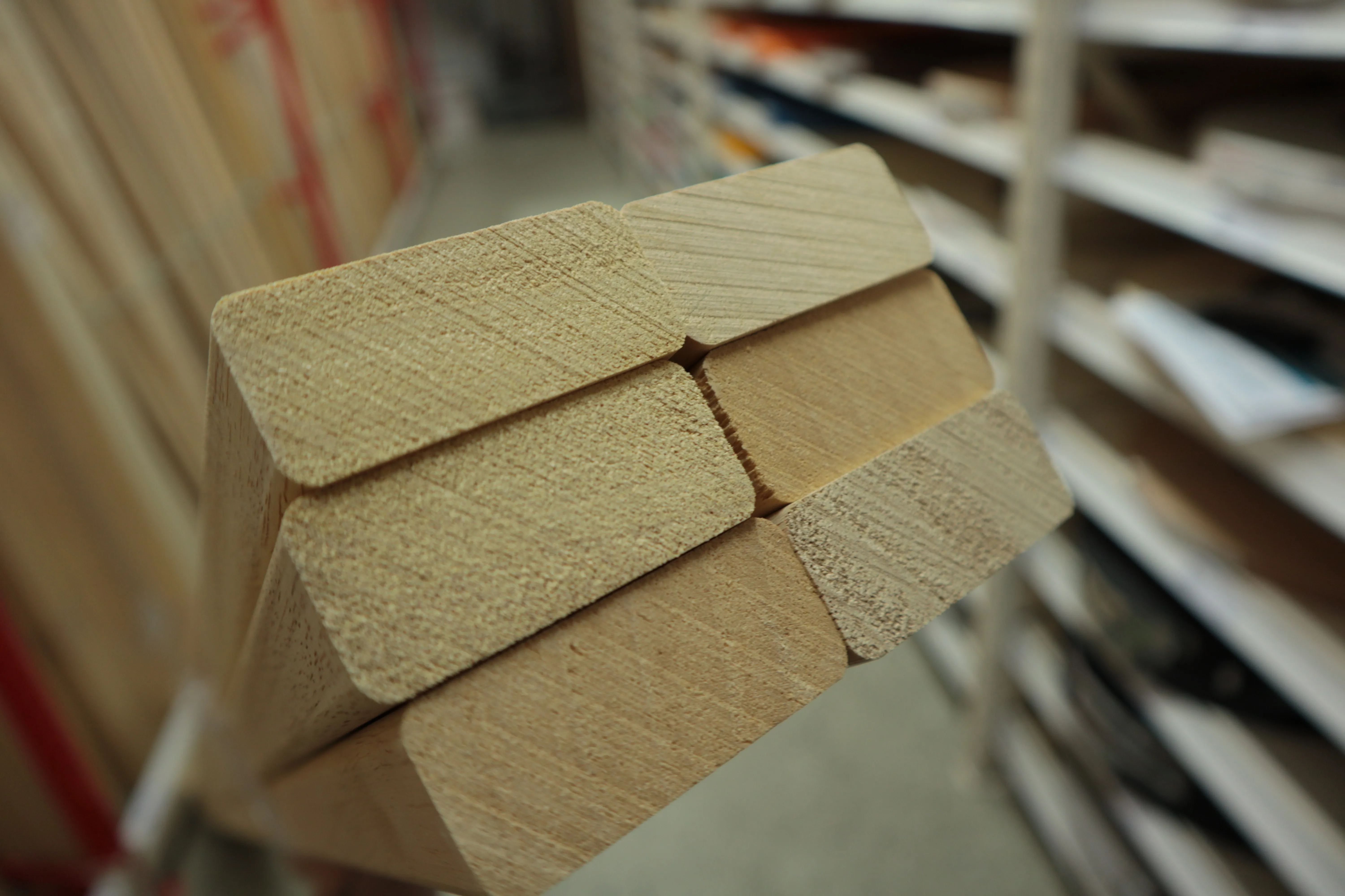 \\Ad.wurzbacher.de\systems\Allgeier\ShopBilder\Hobelware  Leisten\Bankleisten Abachi roh\IMG_1459.JPG