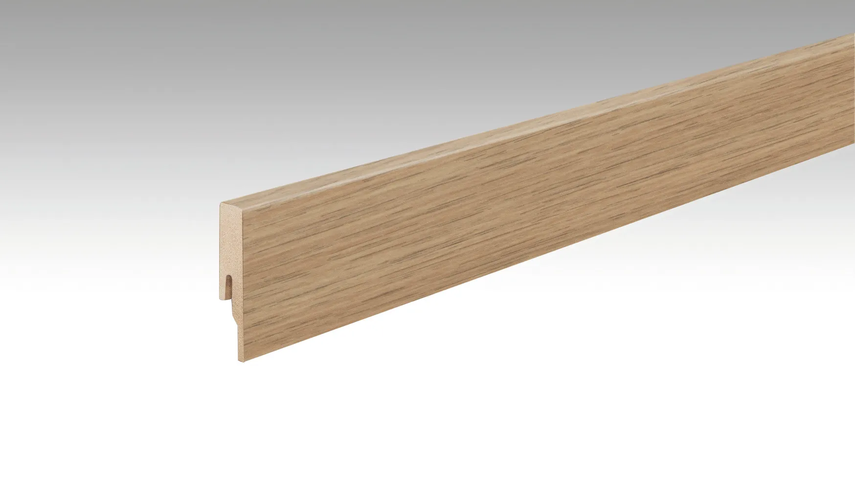 \\Ad.wurzbacher.de\systems\Allgeier\Shopbilder\Boden_Wand_Decke\Meister\Sockelleisten\6836 Sockelleiste PK20 Schlosseiche natur.jpg