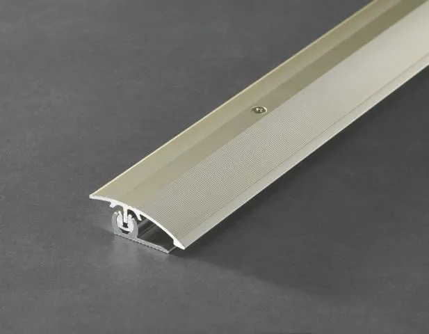 \\Ad.wurzbacher.de\systems\Allgeier\ShopBilder\Boden_Wand_Decke\Proline\aktuell verwendet\PROVARIO Uni Anpassung 2-18 mm_Alu elox. Silber.JPG