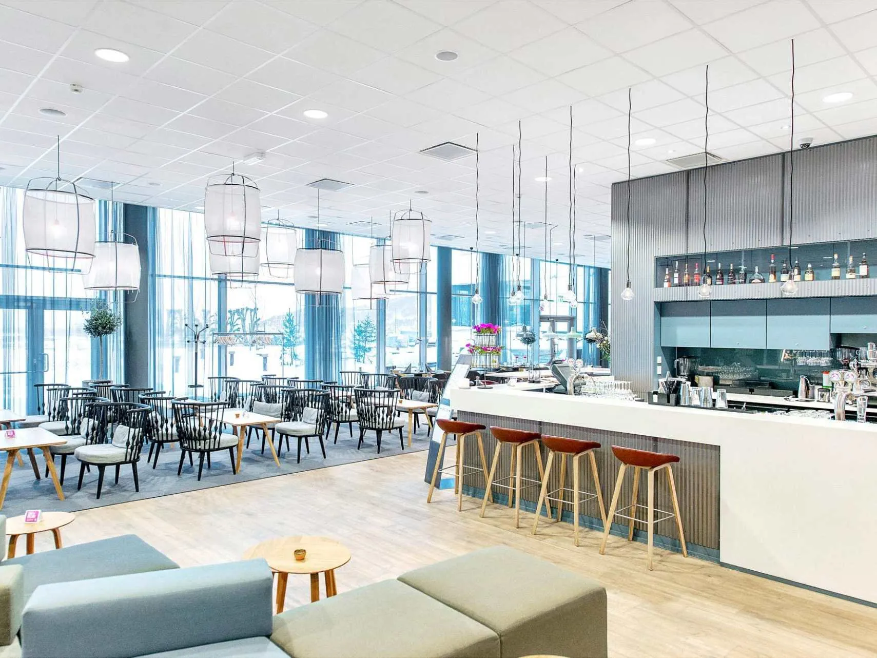 \\Ad.wurzbacher.de\systems\Allgeier\ShopBilder\Dämmung\Rockwool\Rockfon\ROCKFON - Ambiente 12.jpg