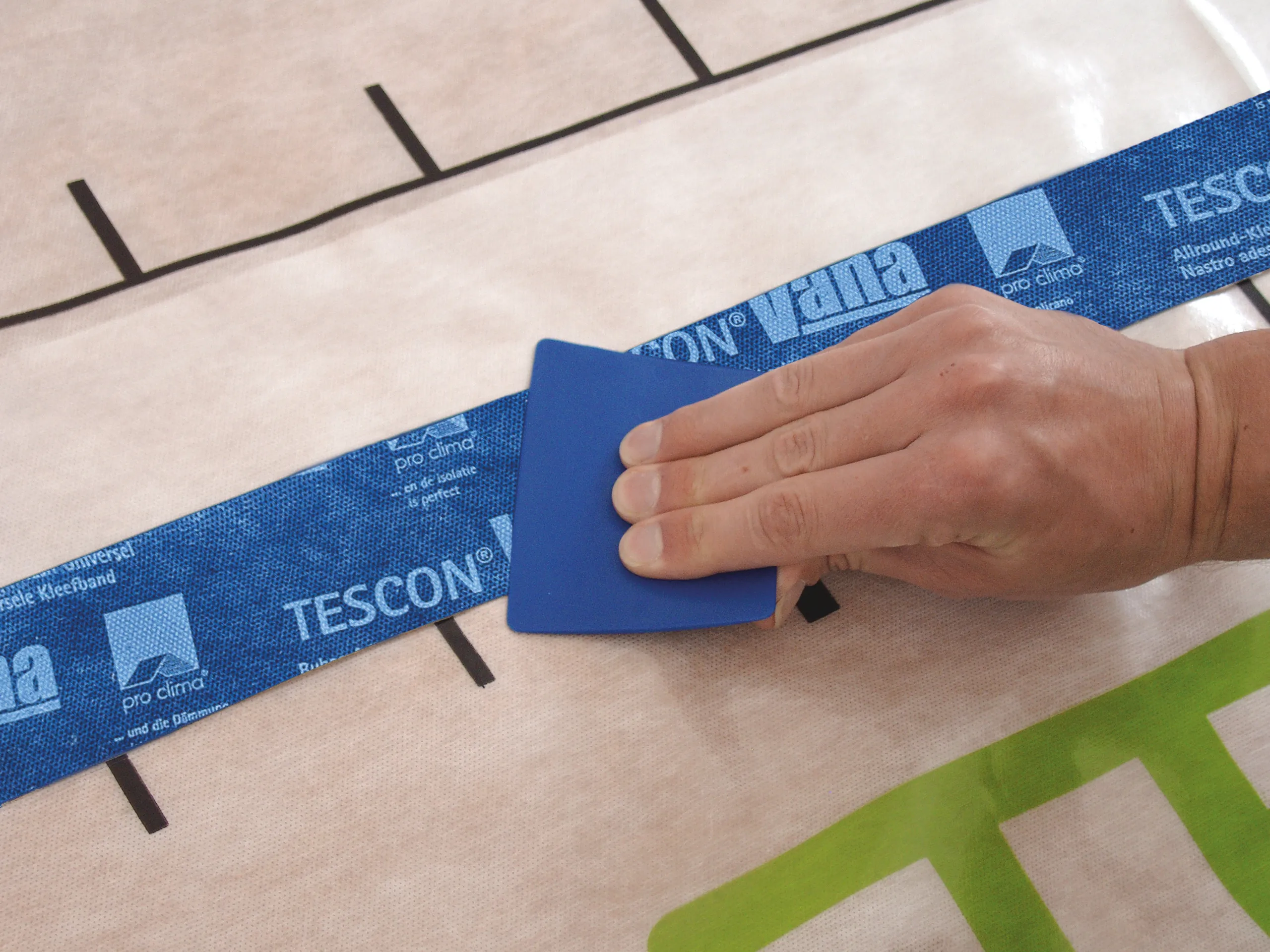 \\Ad.wurzbacher.de\systems\Allgeier\ShopBilder\Dachbaustoffe\ProClima - x\46040031 - DA Connect Dampfbremsbahn\Datenblatt DA connect.pdf.pdf