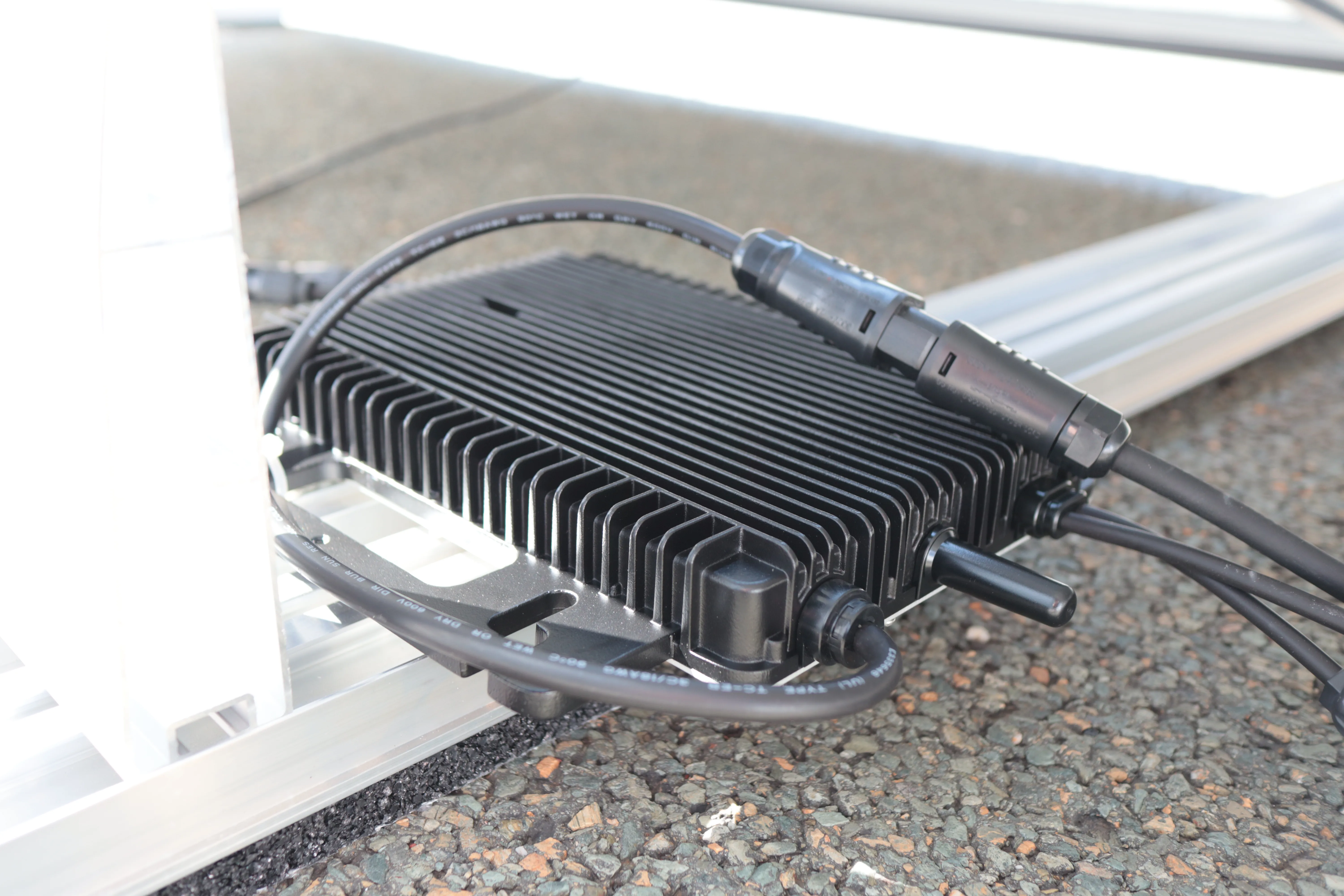 \\Ad.wurzbacher.de\systems\Allgeier\ShopBilder\PV\Balkonkraftwerk EA\Balkonkraftwerk (8).JPG