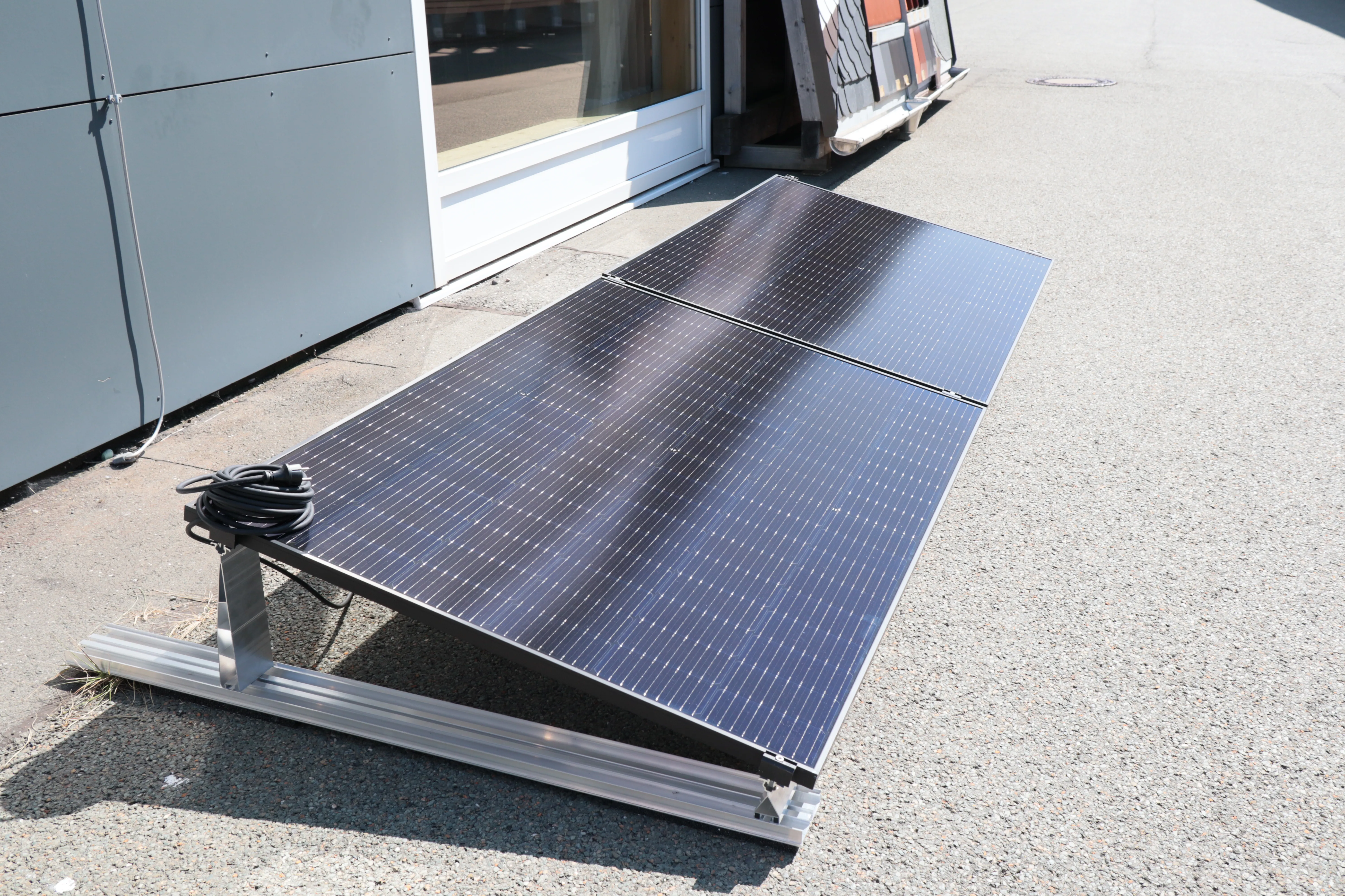 \\Ad.wurzbacher.de\systems\Allgeier\ShopBilder\PV\Balkonkraftwerk EA\Balkonkraftwerk (3).JPG