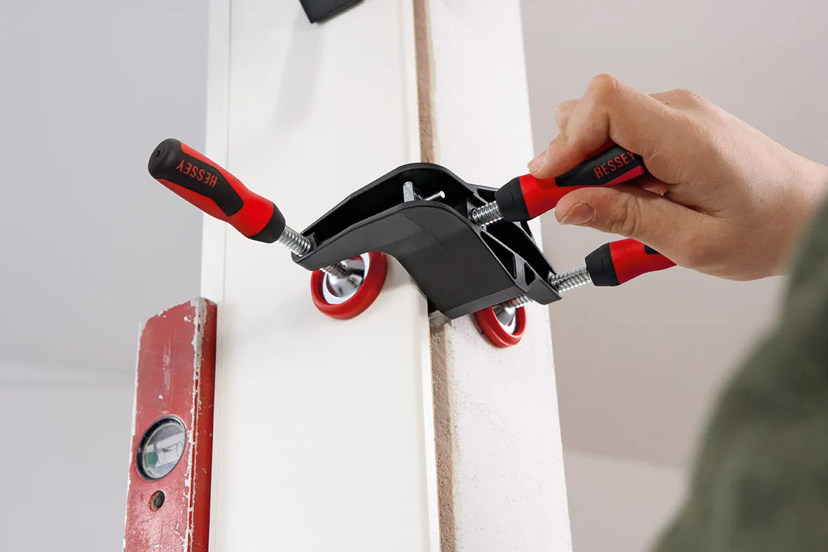 T&uuml;rfutter-Richtzwinge lose